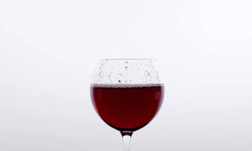 pexels enginakyurt - glass red wine
